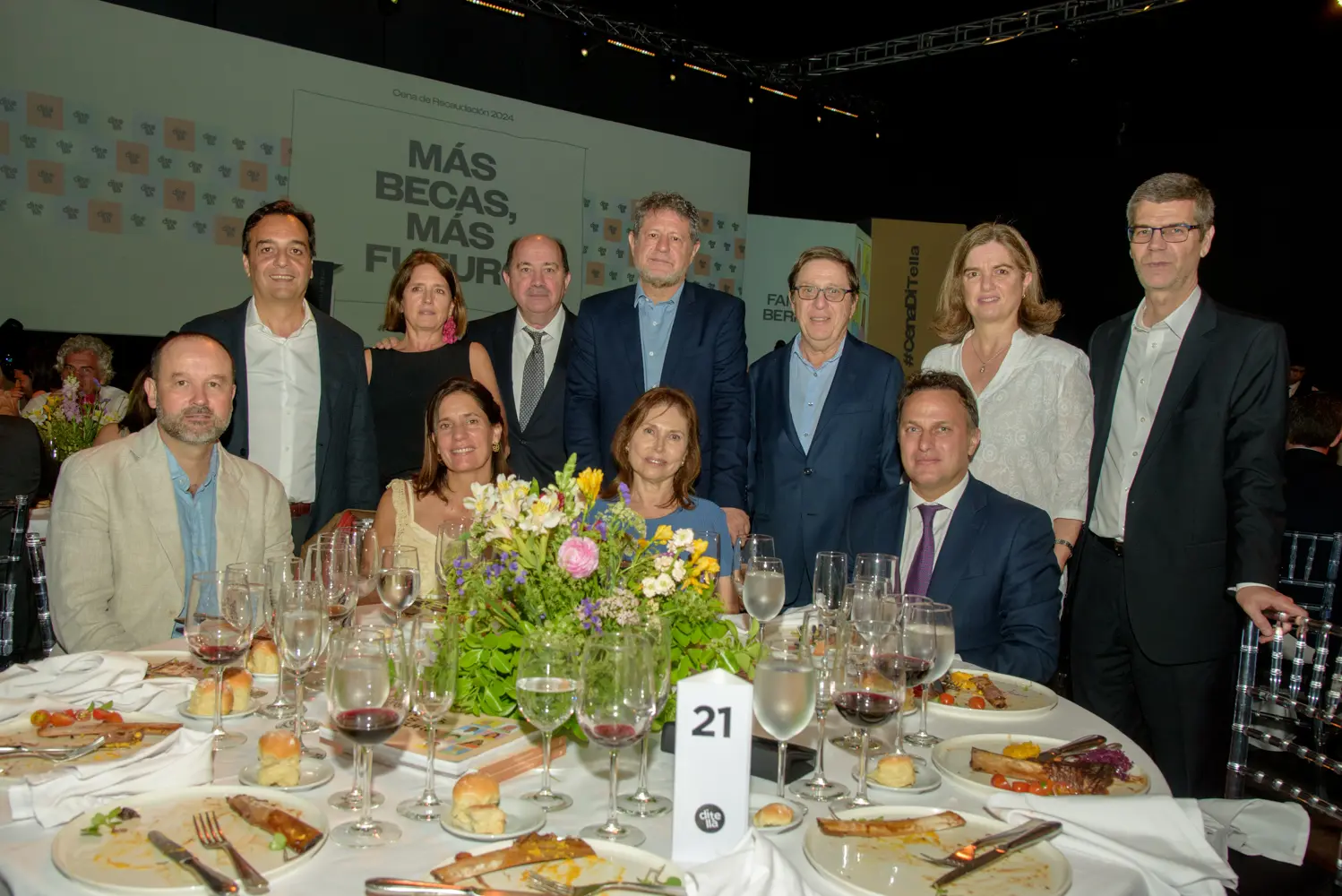 Mesa 21 - Miguel y Claudia Kiguel.webp